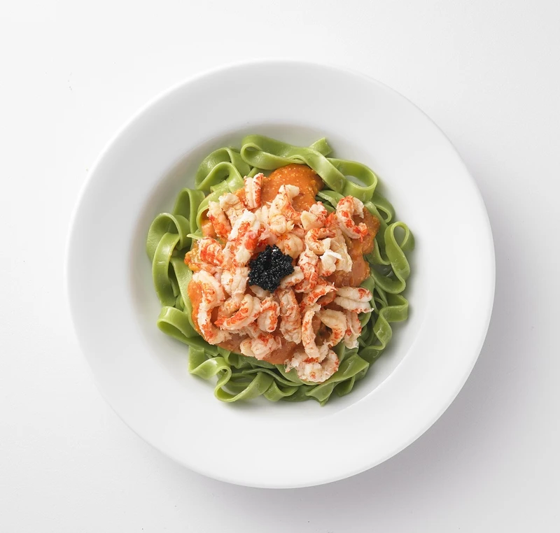 小龍蝦菠菜麵,售價200元 小龍蝦菠菜麵,售價200元