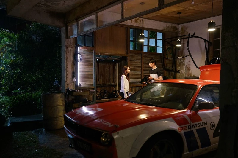 曹曹在《叱吒風雲》中因為昆凌飾演的莉莉,決定踏上賽道。 曹曹在《叱吒風雲》中因為昆凌飾演的莉莉,決定踏上賽道。