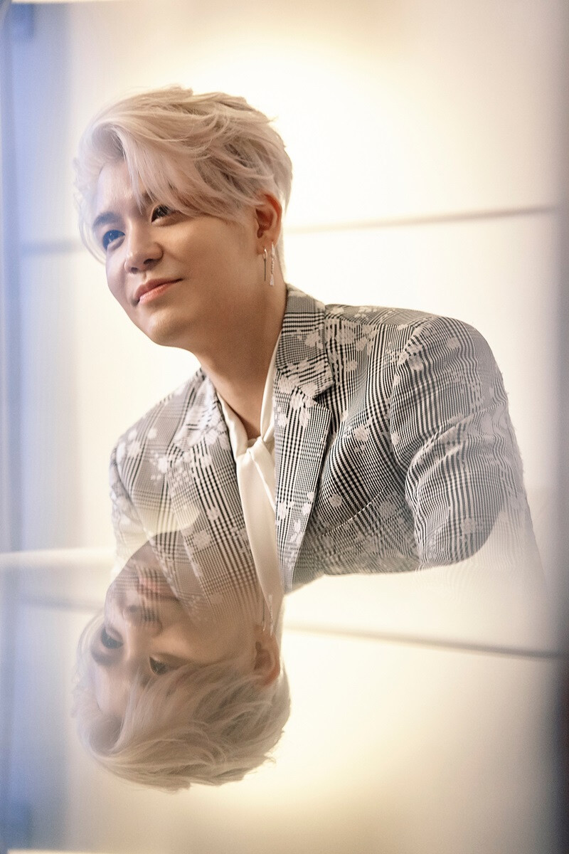 專注聆聽問題的姜成勳