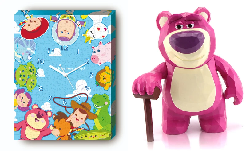 (左)誠品生活新板店|PINTOO專櫃|玩具總動員系列-玩具好夥伴 無框時鐘拼圖|推薦1,100元。(右)誠品生活南西|9/28首次登台迪士尼POLYGO期間限定店|玩具總動員-熊抱哥公仔|推薦價250元。 (左)誠品生活新板店|PINTOO專櫃|玩具總動員系列-玩具好夥伴 無框時鐘拼圖|推薦1,100元。(右)誠品生活南西|9/28首次登台迪士尼POLYGO期間限定店|玩具總動員-熊抱哥公仔|推薦價250元。