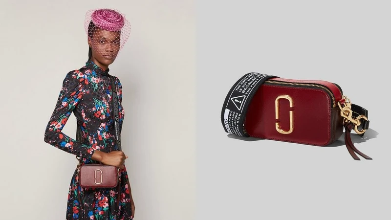 Marc Jacobs 酒紅Snapshot相機包,NT14,900 Marc Jacobs 酒紅Snapshot相機包,NT14,900