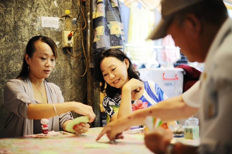《那個我最親愛的陌生人》劇照