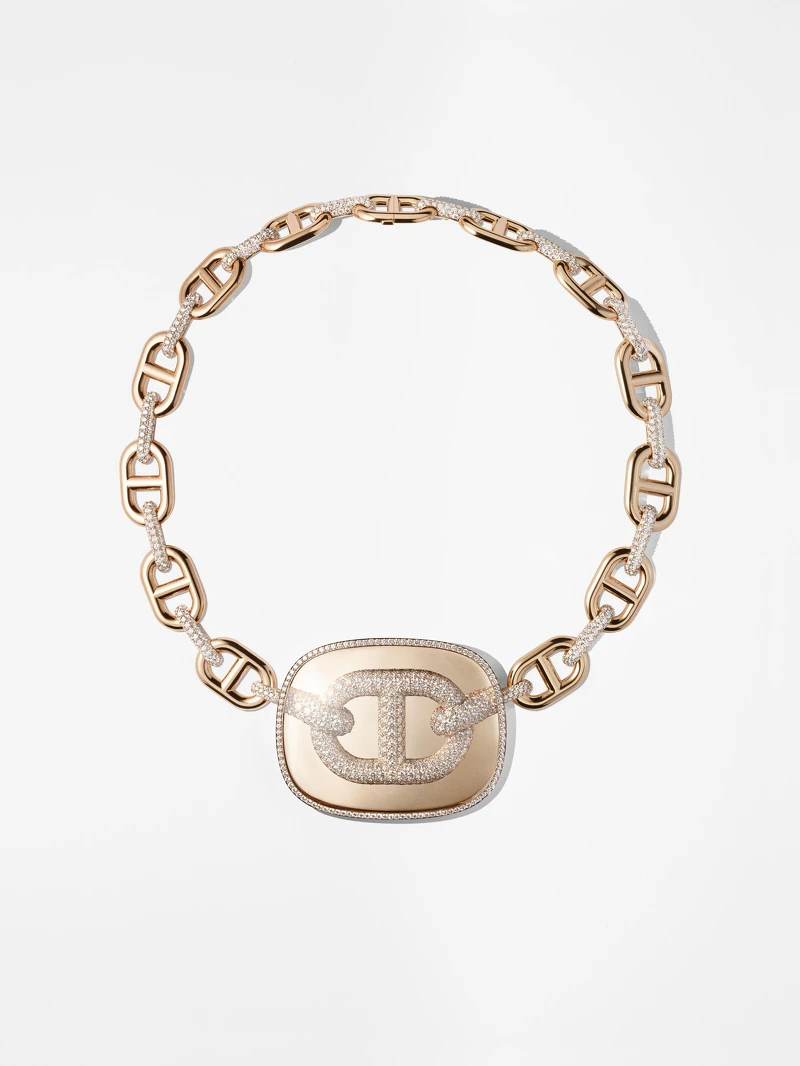 Chaîne d’ancre zoom 石英與玫瑰金鑲白鑽項鍊,售價NT$ 9,553,100 Chaîne d’ancre zoom 石英與玫瑰金鑲白鑽項鍊,售價NT$ 9,553,100