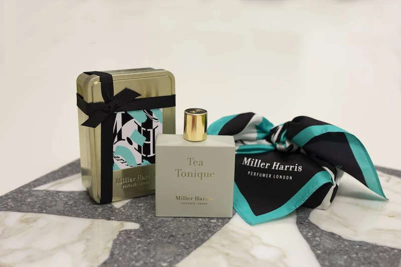 午後伯爵聖誕限定彩瓶 