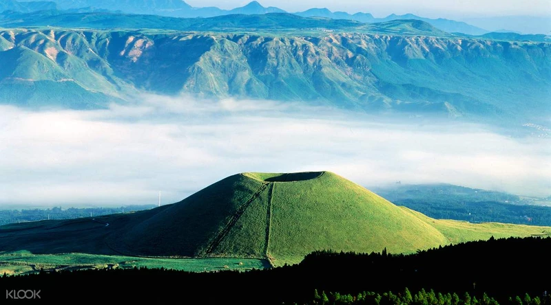 一網打盡火山和草場等壯麗之景 一網打盡火山和草場等壯麗之景