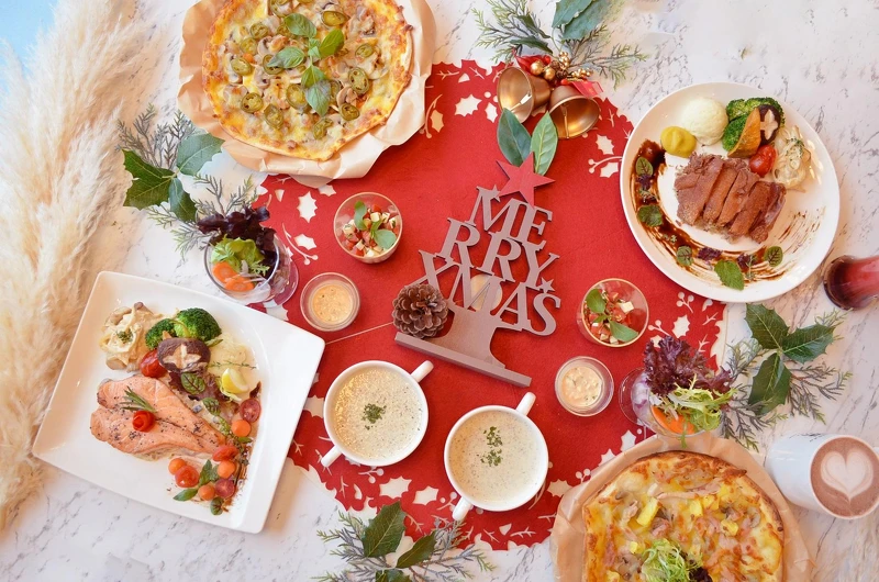 誠品生活松菸店|溫叨Cafe&Dining|雙人新年聖誔套餐|推薦價1,800-1,880元。 誠品生活松菸店|溫叨Cafe&Dining|雙人新年聖誔套餐|推薦價1,800-1,880元。