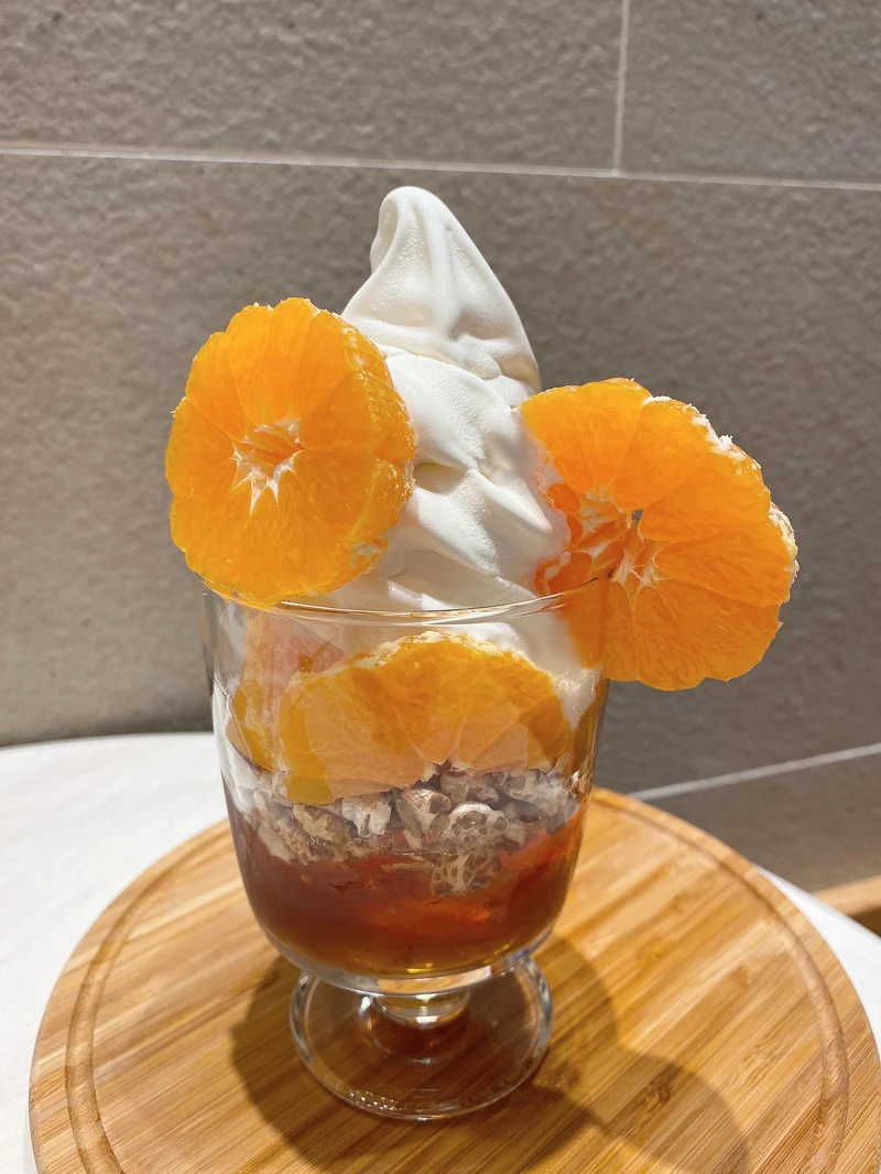 日本蜜柑聖代 180元 日本蜜柑聖代 180元