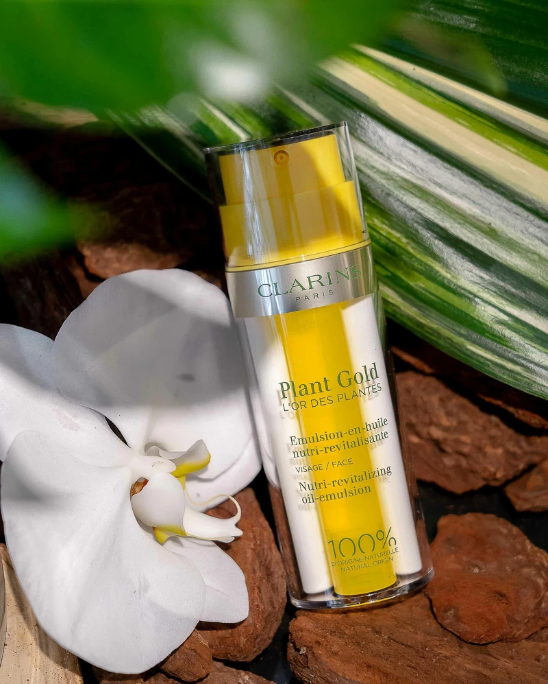 蘭花純萃賦活乳,35ml,NT2,450。 蘭花純萃賦活乳,35ml,NT2,450。