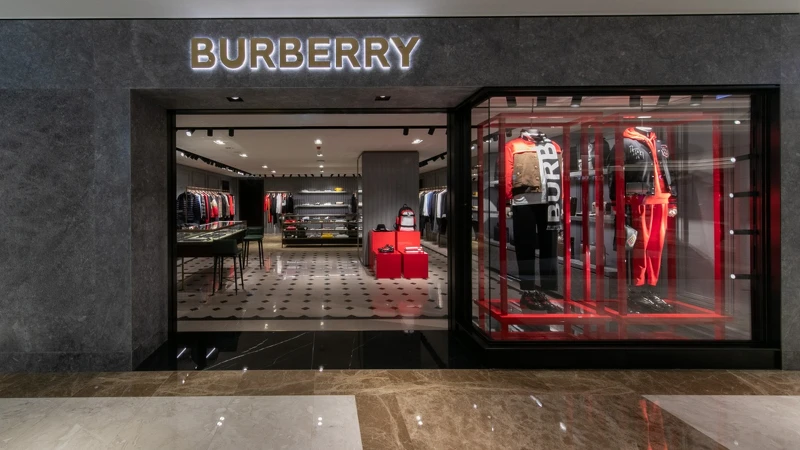 BURBERRY漢神百貨概念店 男士專區 BURBERRY漢神百貨概念店 男士專區