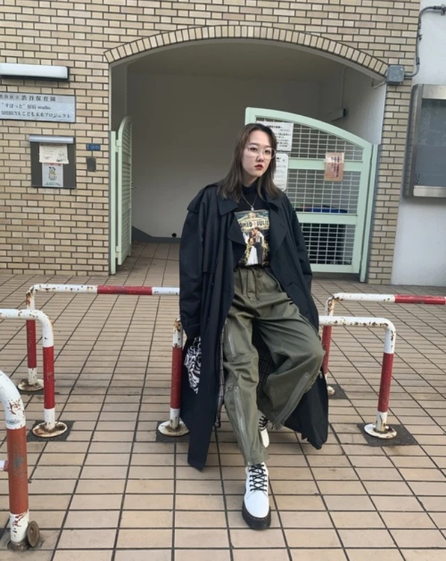 長方形臉配上梨形鏡框就不會讓人覺得臉太長 長方形臉配上梨形鏡框就不會讓人覺得臉太長