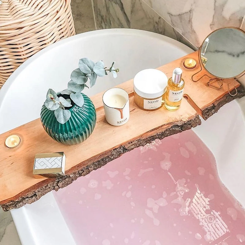 泡澡時加入放鬆、助眠精油能慢慢釋放壓力 泡澡時加入放鬆、助眠精油能慢慢釋放壓力