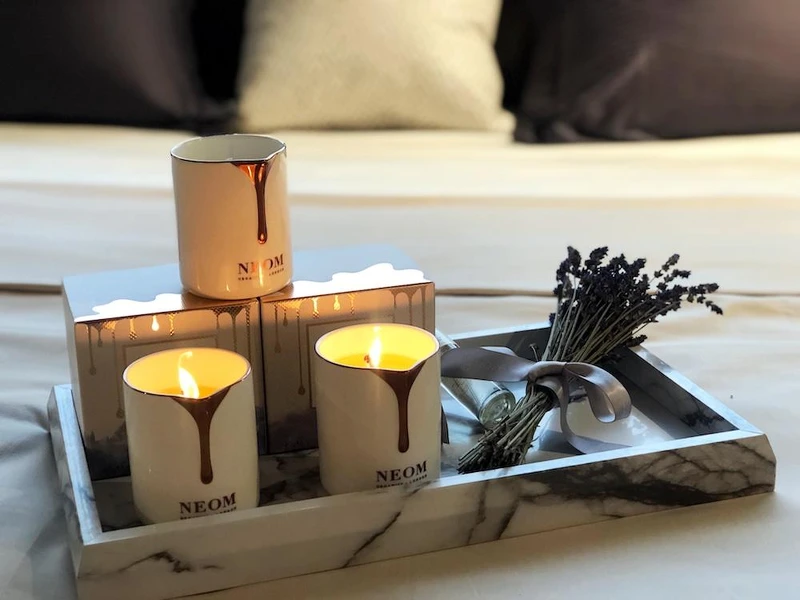 Neom極致美肌香氛蠟燭系列產品以純天然植物精油所製成 Neom極致美肌香氛蠟燭系列產品以純天然植物精油所製成