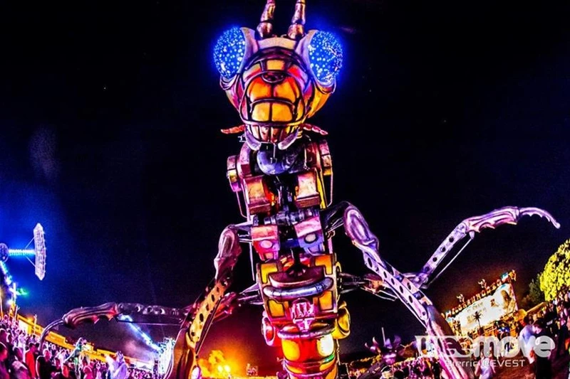 「森林機械巨蟲秀」示意圖 「森林機械巨蟲秀」示意圖