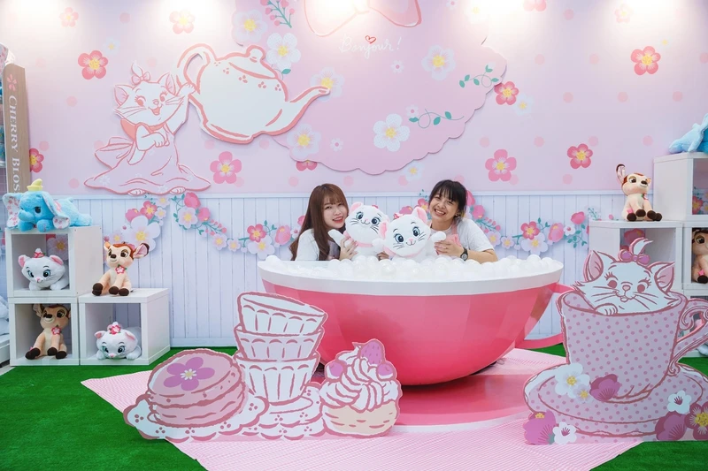高雄店打卡點:瑪麗貓主題午後時光咖啡杯 高雄店打卡點:瑪麗貓主題午後時光咖啡杯