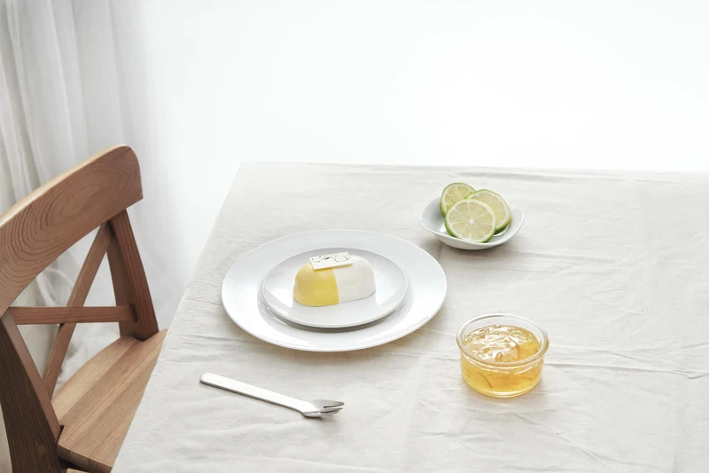 Relationship (感情):日本柚子輕慕斯 / 薑柚子果泥 / 巧克力起司蛋糕 / 榛果青檸脆餅。 Relationship (感情):日本柚子輕慕斯 / 薑柚子果泥 / 巧克力起司蛋糕 / 榛果青檸脆餅。