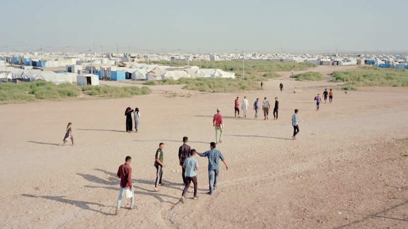 IS和伊拉克的戰爭歷時四年結束。然而,這場戰役造成伊拉克高達160萬人流離失所,只能入住沙拉米雅難民營等伊拉克各地的難民營。 IS和伊拉克的戰爭歷時四年結束。然而,這場戰役造成伊拉克高達160萬人流離失所,只能入住沙拉米雅難民營等伊拉克各地的難民營。