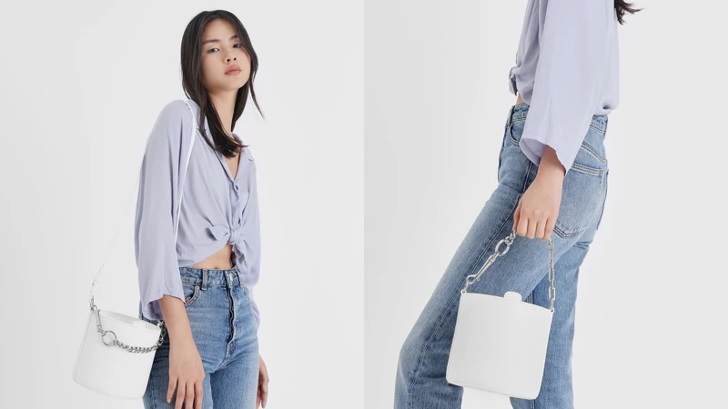 白色粗鍊條水桶包（原價NT$1,990，現正特價NT$1,190）