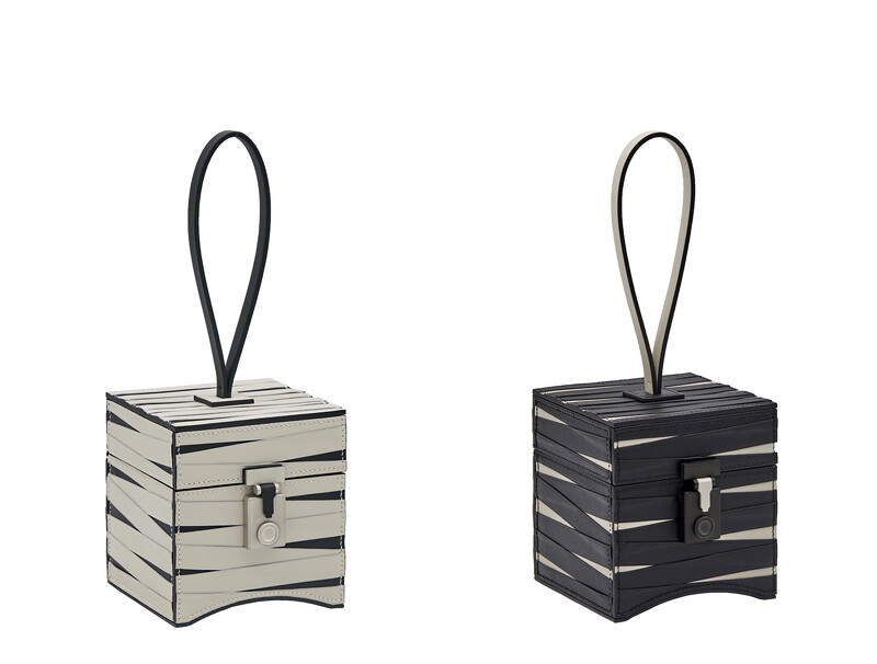 Mini Vanity Ramses拉美西斯(Natural Calf)，白黑相間包款、黑白相間包款。