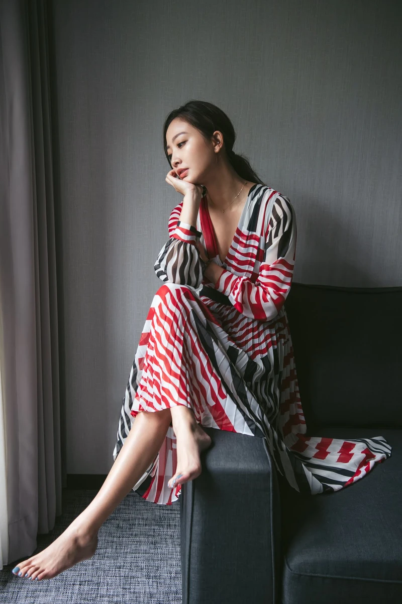 迷幻幾何洋裝 $22,300 迷幻幾何洋裝 $22,300