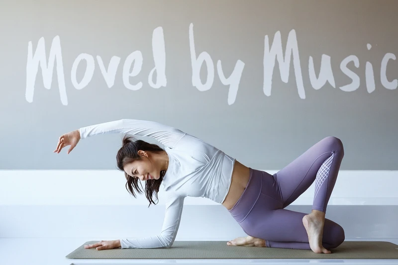 繫帶短背心,Lululemon;長褲,可彤個人私物。場地,Space Cycle。 繫帶短背心,Lululemon;長褲,可彤個人私物。場地,Space Cycle。
