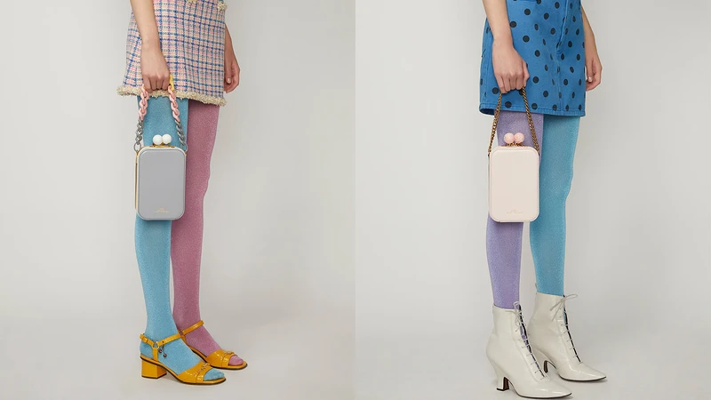 Marc Jacobs 灰黃粉撞色The Vanity復古珠釦包，NT24,900、芭蕾舞裙粉The Vanity復古珠釦包，NT22,900。