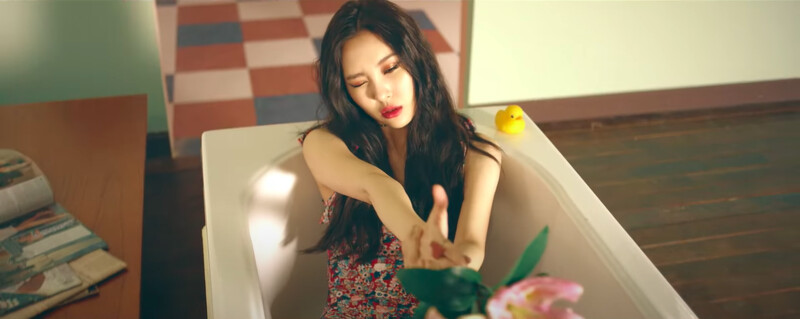 圖片|宣美〈 Gashina 〉 MV 截圖 圖片|宣美〈 Gashina 〉 MV 截圖