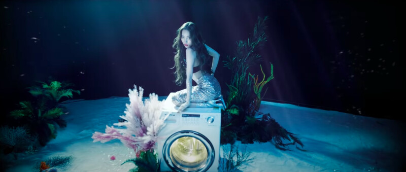 圖片|宣美〈 Siren 〉 MV 截圖 圖片|宣美〈 Siren 〉 MV 截圖