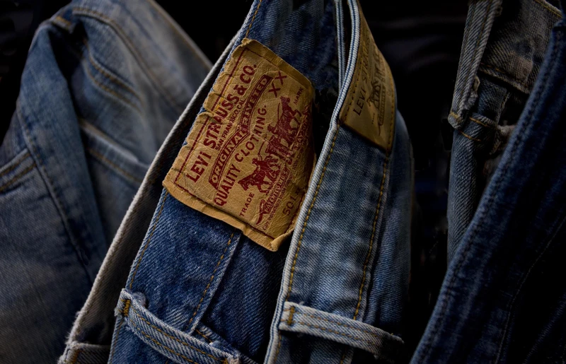 Levi’s® 絕對是牛仔褲藏家衣櫃中的基本款 Levi’s® 絕對是牛仔褲藏家衣櫃中的基本款