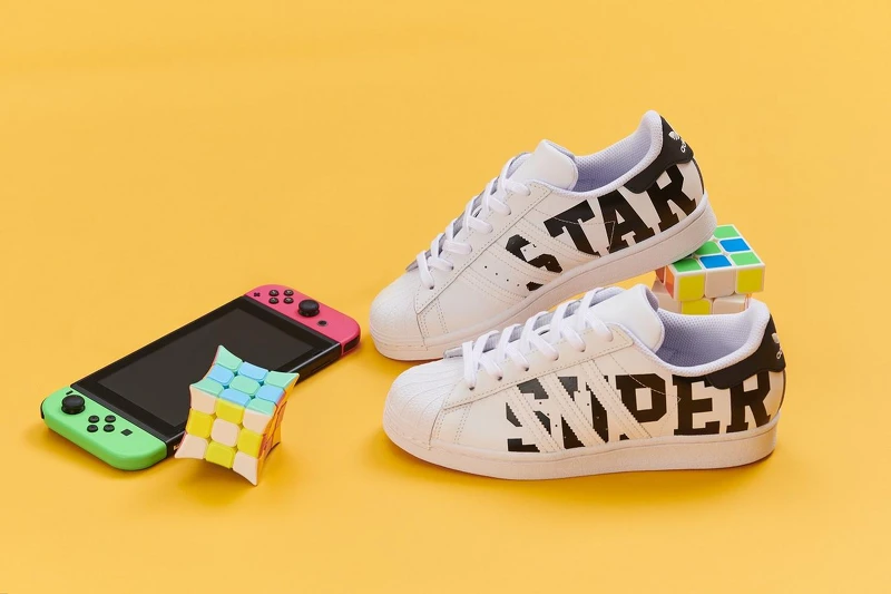 Superstar Signature系列鞋款,NT3,690。 Superstar Signature系列鞋款,NT3,690。