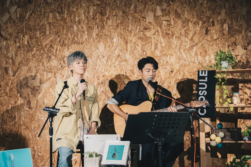 【CAPSULE提供】即將發行第五首單曲的黃氏兄弟瑋瑋與韋禮安合作演唱《慢慢等》 【CAPSULE提供】即將發行第五首單曲的黃氏兄弟瑋瑋與韋禮安合作演唱《慢慢等》
