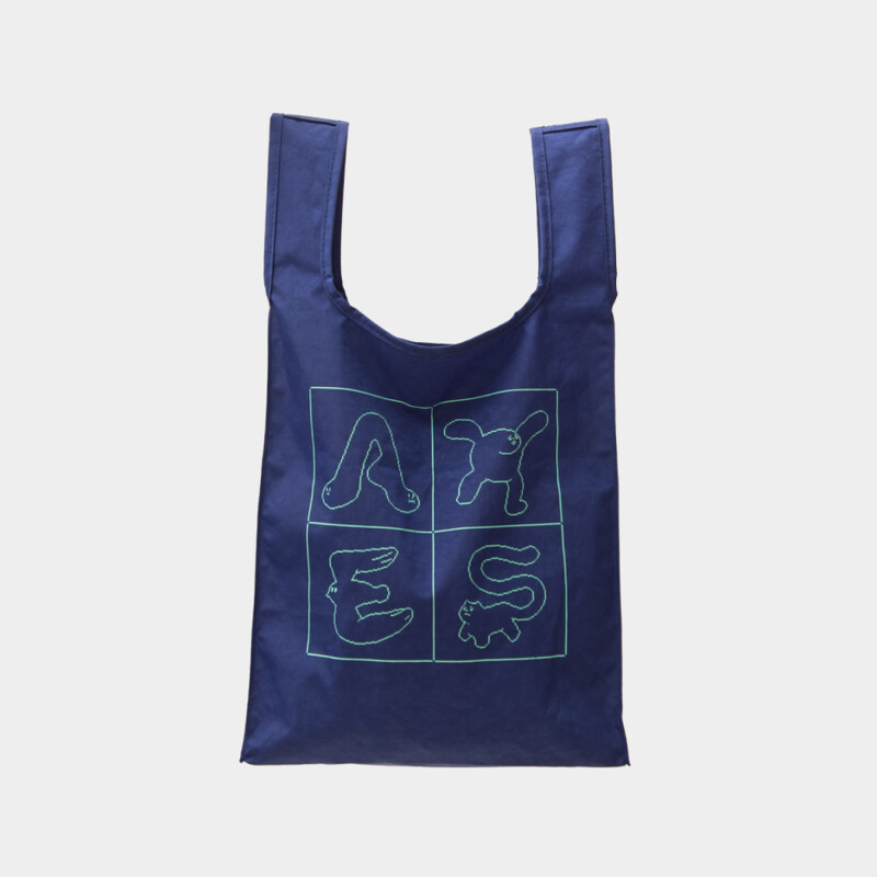 誠品生活AXES｜「AXES Market快閃市集」獨家AXES限量字母托特袋｜推薦價680元。