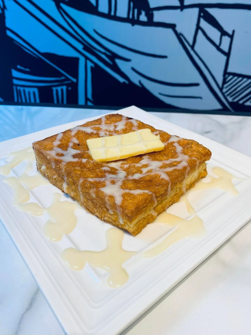 鹹蛋黃流沙西多士 $98 鹹蛋黃流沙西多士 $98