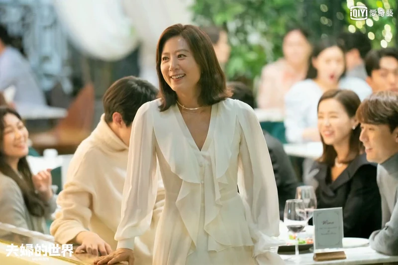 《夫婦的世界》金喜愛 《夫婦的世界》金喜愛