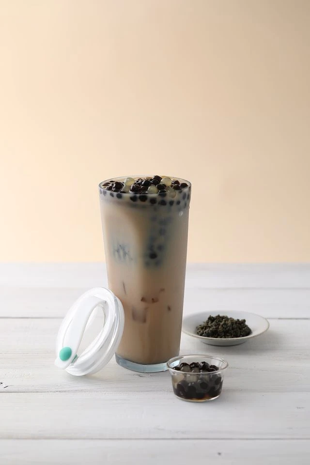 「FLOAT 漂浮珍奶杯」特殊設計讓你每一口都能喝到珍珠,時尚又環保|誠品書店 「FLOAT 漂浮珍奶杯」特殊設計讓你每一口都能喝到珍珠,時尚又環保|誠品書店