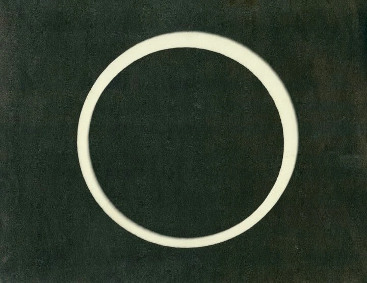 發生於1955年12月14日的日全食