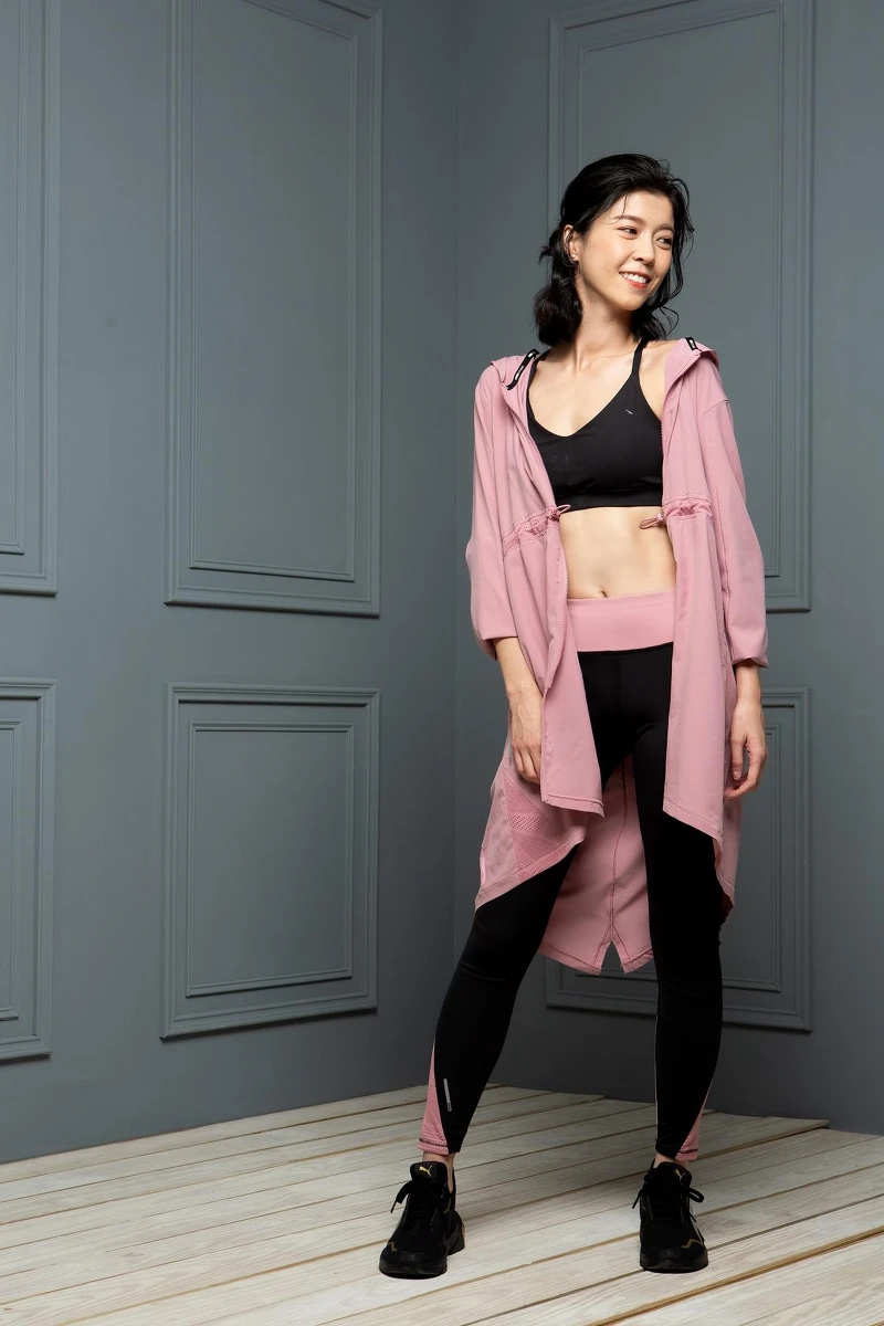 PUMA訓練系列Studio長版連帽外套,NT2,580、PUMA訓練系列低衝擊運動內衣,NT1,280、PUMA 9分緊身褲,NT1,780、PUMA TRAINING訓練系列Provoke XT鞋款,NT3,280。 PUMA訓練系列Studio長版連帽外套,NT2,580、PUMA訓練系列低衝擊運動內衣,NT1,280、PUMA 9分緊身褲,NT1,780、PUMA TRAINING訓練系列Provoke XT鞋款,NT3,280。