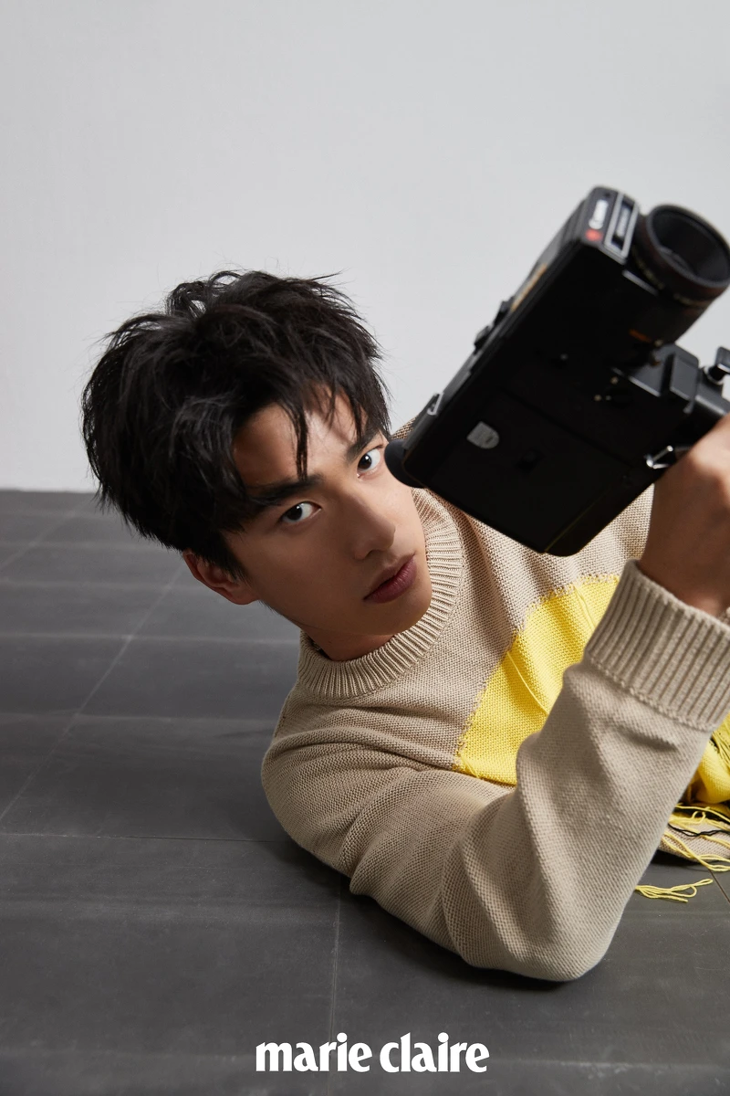 長袖針織毛衣，Loewe。