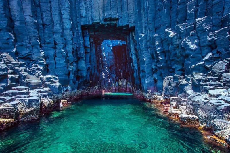 澎湖藍洞。Source: IG @fourpointspenghu 授權KLOOK轉載