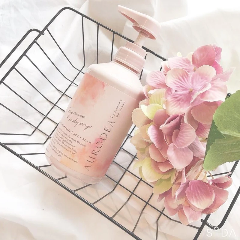 AURODEA女神香氛沐浴乳 - 小蒼蘭480ml售價：399