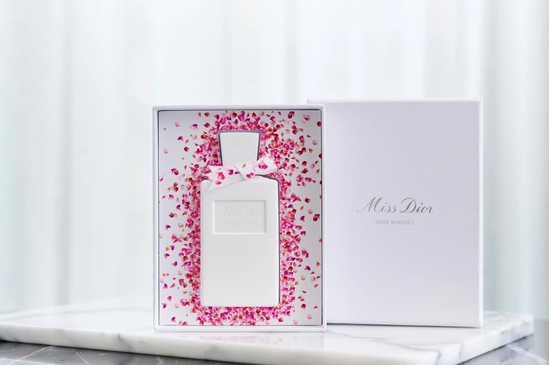  Miss Dior漫舞玫瑰淡香水香氛片