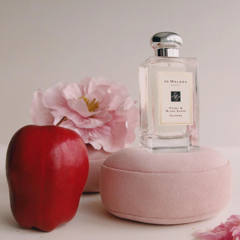 Jo Malone London牡丹與胭紅麂絨香水,100ml,N 5,100。  Jo Malone London牡丹與胭紅麂絨香水,100ml,N 5,100。