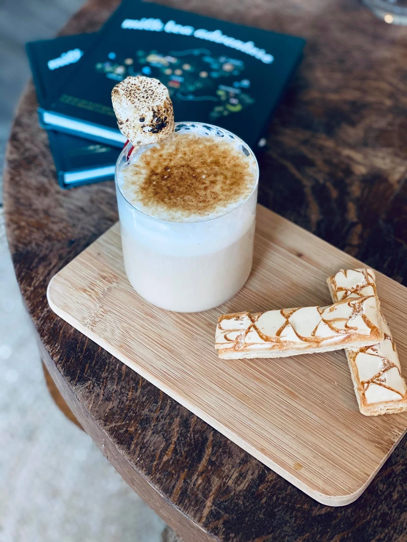 招牌福奶茶 NT $300 招牌福奶茶 NT $300