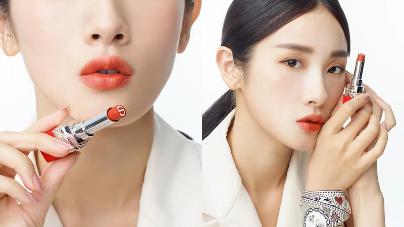 迪奧超惹火精萃唇膏唇膏707印有CD字樣美到令人覺得捨不得用，囤貨兩支很合理！