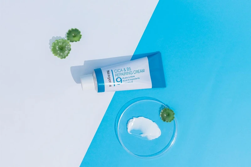 積雪草B5密集護理霜 50ml (NT$1,200)