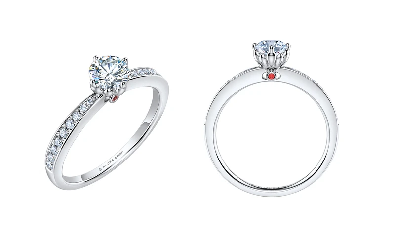 Sparkling Happiness求婚鑽戒。主鑽0.30-1.00ct，，戒台售價18K NT$28,000 / 鉑金NT$ 36,000，主鑽價格另計。