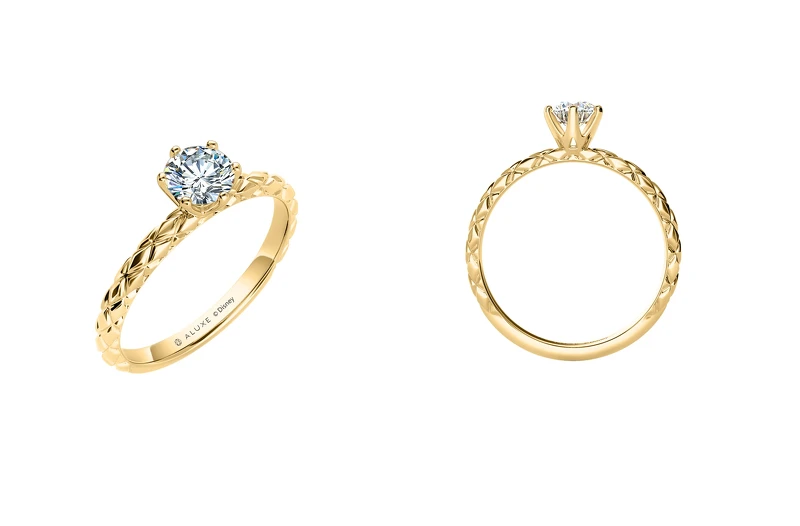 Hope Gleam求婚鑽戒。主鑽0.30-1.00ct，戒台售價18K NT$22,800 / 鉑金 NT$30,000，主鑽價格另計。