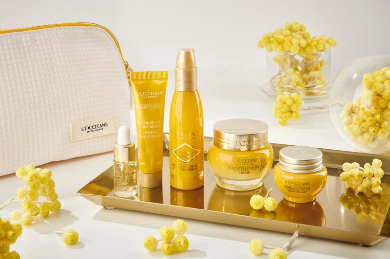 蠟菊賦活極萃霜30ml正品＋蠟菊賦活菁露30ml＋蠟菊賦活潔面乳14ml＋蠟菊賦活濃萃眼霜4ml＋蠟菊賦活極萃油4ml＋蠟菊賦活格紋化妝包 優惠價NT. 2,860 原價NT. 5,203