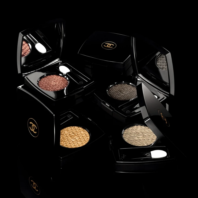 CHANEL香奈兒單色恆彩鏈帶眼影情境 CHANEL香奈兒單色恆彩鏈帶眼影情境