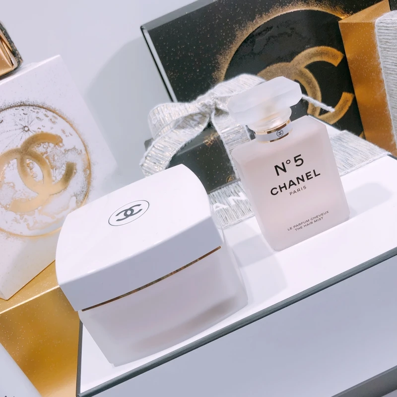 CHANEL香奈兒N°5潤澤身體乳霜、N°5隔離髮香霧 CHANEL香奈兒N°5潤澤身體乳霜、N°5隔離髮香霧