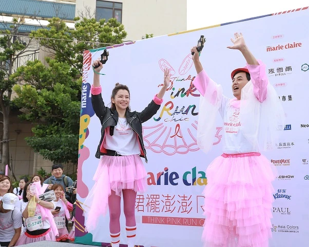 「黃子佼、徐若瑄」擔任21K鳴槍官